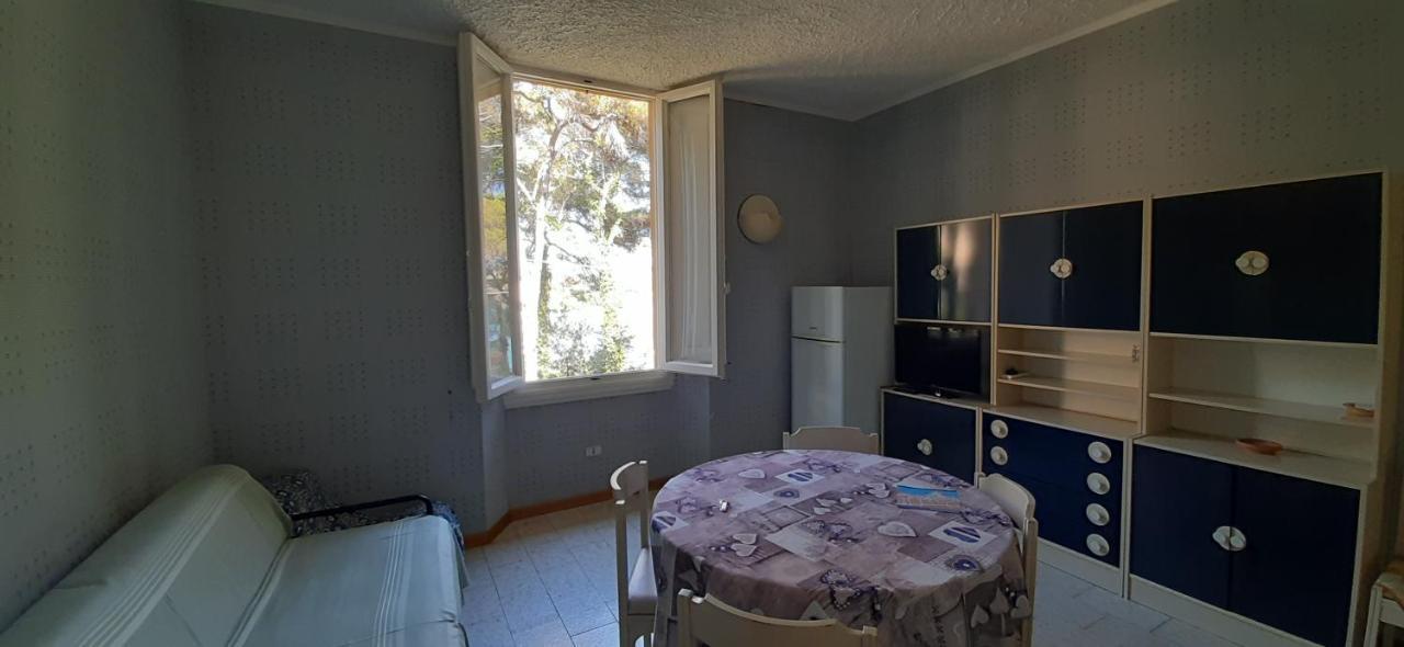 Villa Violetta Castiglioncello Extérieur photo