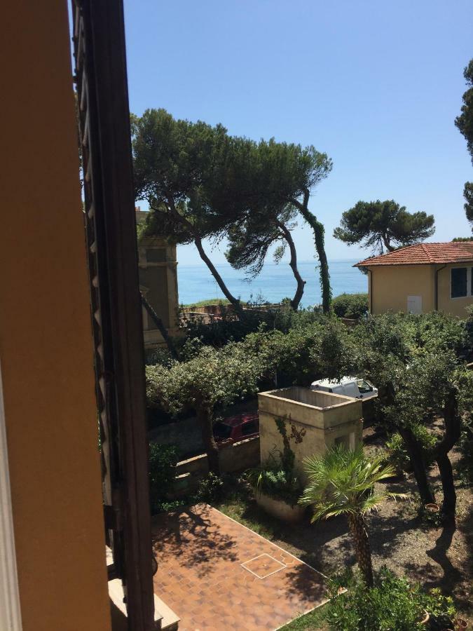 Villa Violetta Castiglioncello Extérieur photo